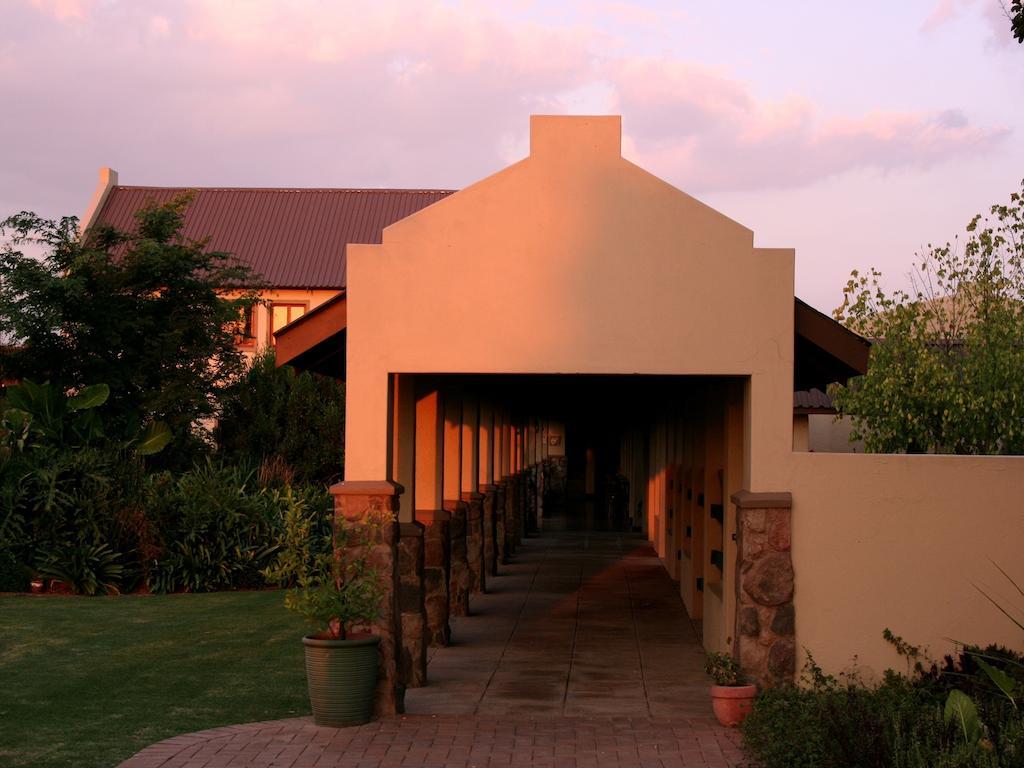 La Vue Guesthouse Johannesburg Exterior photo
